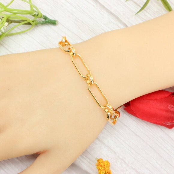 "Trendy Handmade Bracelet – A Thoughtful Gift for Girls & Women | UNVRC1569 - Picture 6 of 10